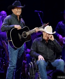 GEORGE STRAIT’S TRIBUTE TO ALAN JACKSON TURNED ONE SONG INTO A SILENT THANK-YOU FROM COUNTRY MUSIC